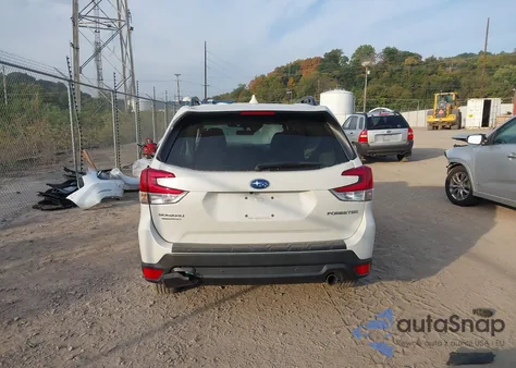 2023 Subaru Forester Limited из США, поврежденный, VIN JF2SKAPC0PH520432